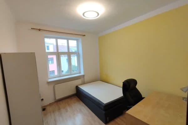 3 bedroom with open-plan kitchen flat to rent, 82 m², Rotalova, Brno 3 bedroom with open-plan kitchen flat to rent, 82 m², Rotalova, Brno