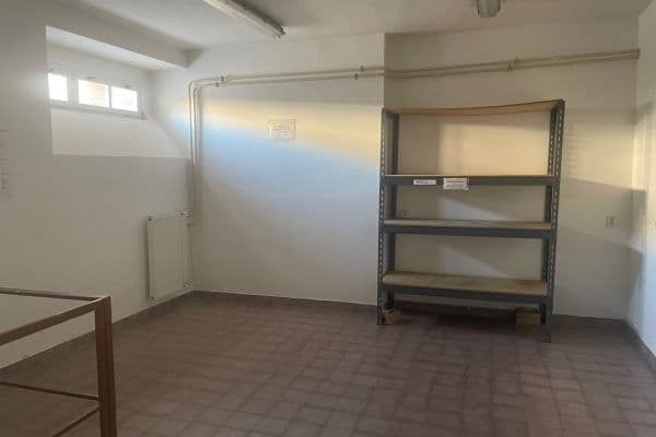 non-residential property to rent, 140 m², U Zeměpisného ústavu, Praha non-residential property to rent, 140 m², U Zeměpisného ústavu, Praha