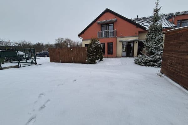 2 bedroom with open-plan kitchen flat to rent, 82 m², Krmelínská, Ostrava 2 bedroom with open-plan kitchen flat to rent, 82 m², Krmelínská, Ostrava