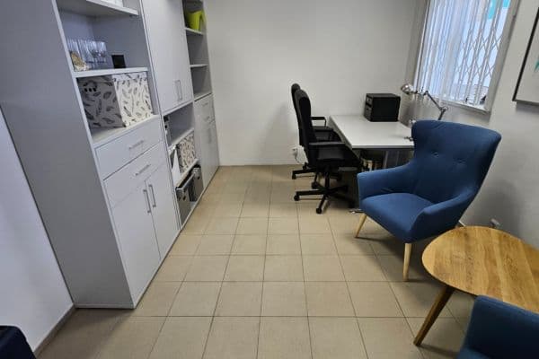 non-residential property to rent, 77 m², Záběhlická, Praha non-residential property to rent, 77 m², Záběhlická, Praha