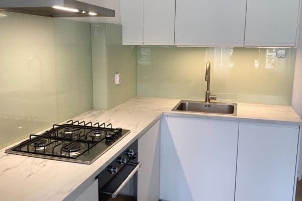 1 bedroom with open-plan kitchen flat to rent, 44 m², náměstí Dr. Václava Holého, Praha 1 bedroom with open-plan kitchen flat to rent, 44 m², náměstí Dr. Václava Holého, Praha