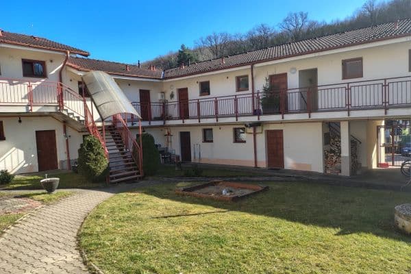 1 bedroom with open-plan kitchen flat to rent, 52 m², Týnec nad Sázavou, Středočeský Region 1 bedroom with open-plan kitchen flat to rent, 52 m², Týnec nad Sázavou, Středočeský Region