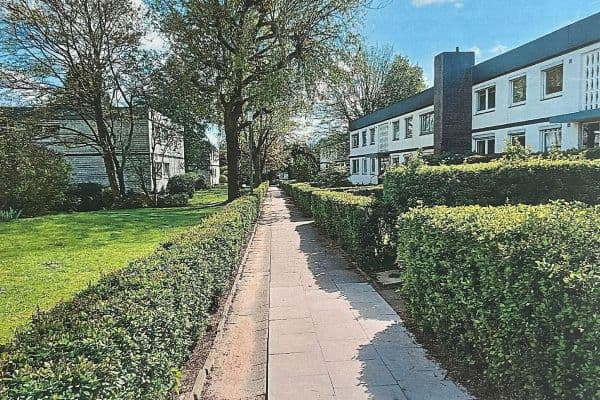 2 bedroom with open-plan kitchen flat to rent, 100 m², Vogt-Groth-Weg, Hamburg 2 bedroom with open-plan kitchen flat to rent, 100 m², Vogt-Groth-Weg, Hamburg