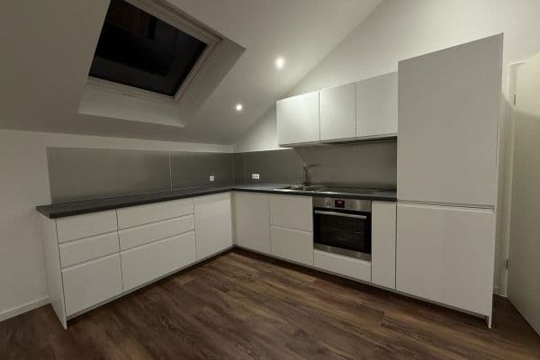 2 bedroom with open-plan kitchen flat to rent, 82 m², Tiergartenweg 2/1, Ebersbach 2 bedroom with open-plan kitchen flat to rent, 82 m², Tiergartenweg 2/1, Ebersbach