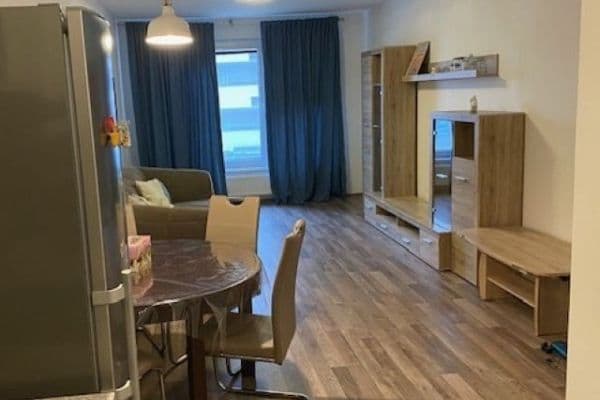 1 bedroom with open-plan kitchen flat to rent, 63 m², Zvěřinova, Praha 1 bedroom with open-plan kitchen flat to rent, 63 m², Zvěřinova, Praha