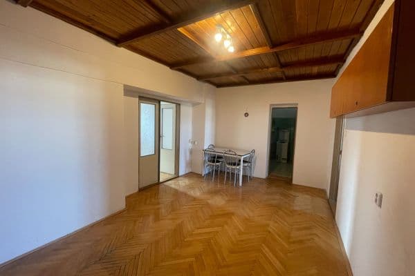 4 bedroom flat to rent, 112 m², Štefánikova, Brno 4 bedroom flat to rent, 112 m², Štefánikova, Brno