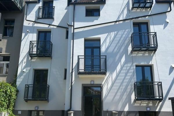 1 bedroom with open-plan kitchen flat to rent, 40 m², Za Návsí, Praha 1 bedroom with open-plan kitchen flat to rent, 40 m², Za Návsí, Praha