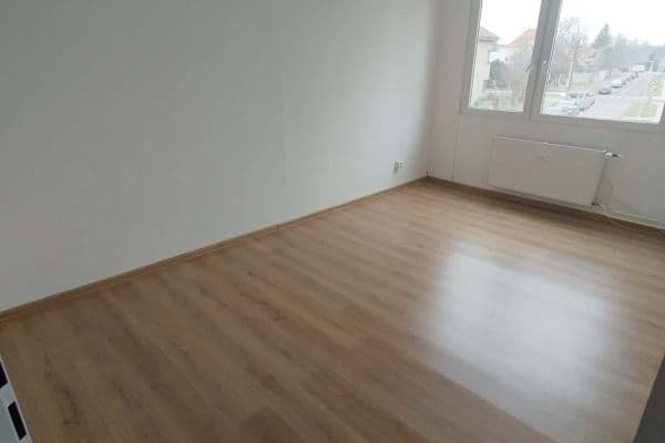 1 bedroom with open-plan kitchen flat to rent, 40 m², Krakovská, Kralupy nad Vltavou 1 bedroom with open-plan kitchen flat to rent, 40 m², Krakovská, Kralupy nad Vltavou