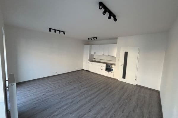 Studio flat to rent, 37 m², Český Brod, Středočeský Region Studio flat to rent, 37 m², Český Brod, Středočeský Region