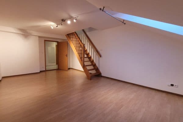 3 bedroom flat to rent, 72 m², Veletržní, Praha 3 bedroom flat to rent, 72 m², Veletržní, Praha