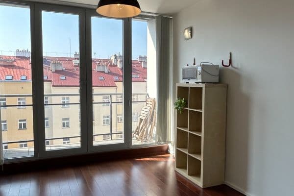 Studio flat to rent, 36 m², Radhošťská, Praha Studio flat to rent, 36 m², Radhošťská, Praha