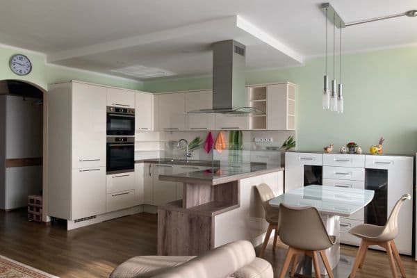 2 bedroom with open-plan kitchen flat for sale, 78 m², Bellušova, Praha 2 bedroom with open-plan kitchen flat for sale, 78 m², Bellušova, Praha