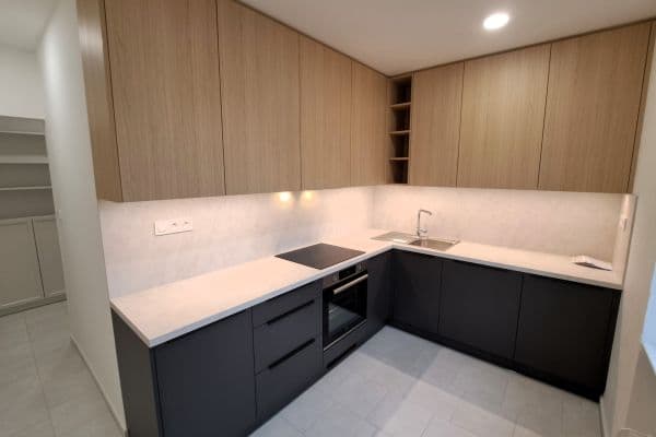 2 bedroom flat for sale, 52 m², třída SNP, Hradec Králové 2 bedroom flat for sale, 52 m², třída SNP, Hradec Králové