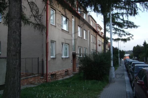 1 bedroom flat to rent, 24 m², Ke Džbánu, Praha 1 bedroom flat to rent, 24 m², Ke Džbánu, Praha