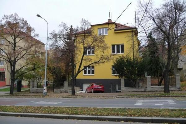 office to rent, 380 m², Jeremenkova, 